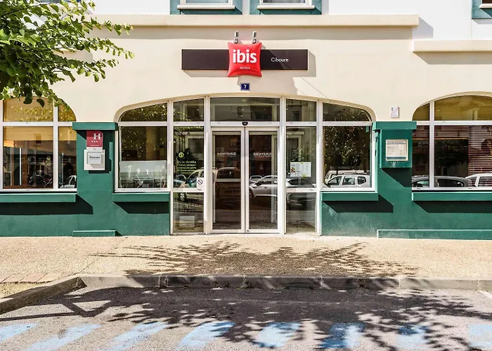 锡布尔圣让德吕兹宜必思经济型酒店 酒店