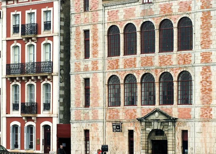 锡布尔圣让德吕兹宜必思经济型酒店 酒店