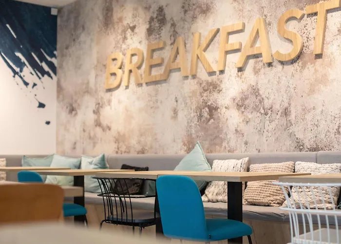 锡布尔圣让德吕兹宜必思经济型酒店 西布勒